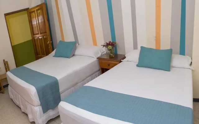 Hotel La Plata комната для гостей