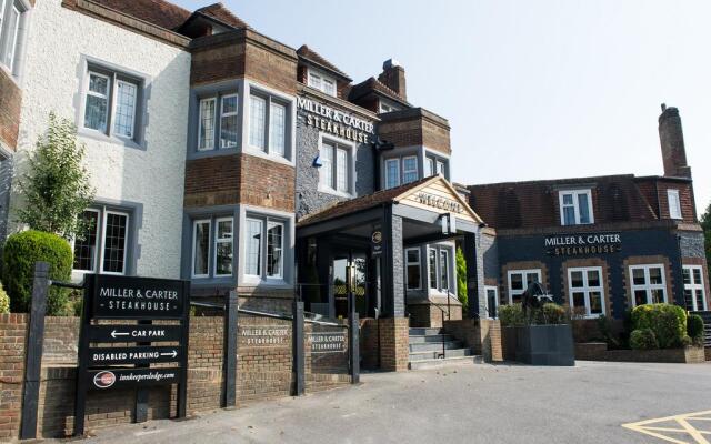 Отель Innkeeper's Lodge Brighton, Patcham вид на фасад