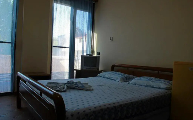 Апартаменты Arbana Apartments Голем комната для гостей