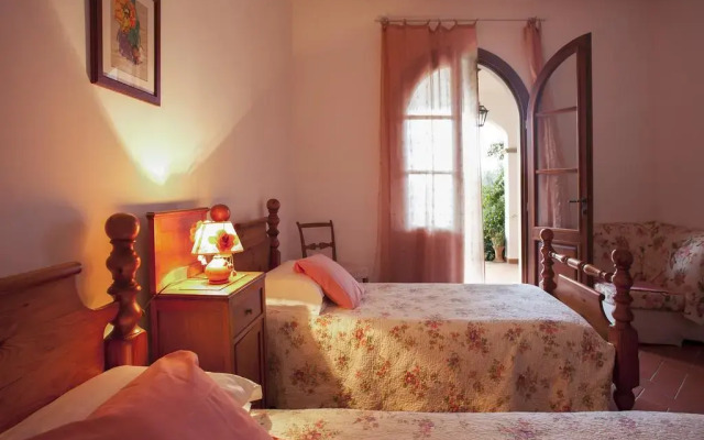 Отель Agriturismo Tra gli Ulivi Кастаньето-Кардуччи комната для гостей