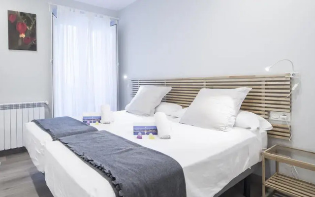 Отель Concha Beach Boutiques - SSHousing Испания, Сан-Себастьян - отзывы, цены и фото номеров - забронировать отель Concha Beach Boutiques - SSHousing онлайн комната для гостей