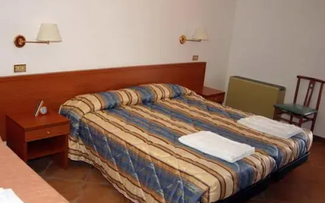 Отель Agriturismo La Collinetta Нова-Сири комната для гостей