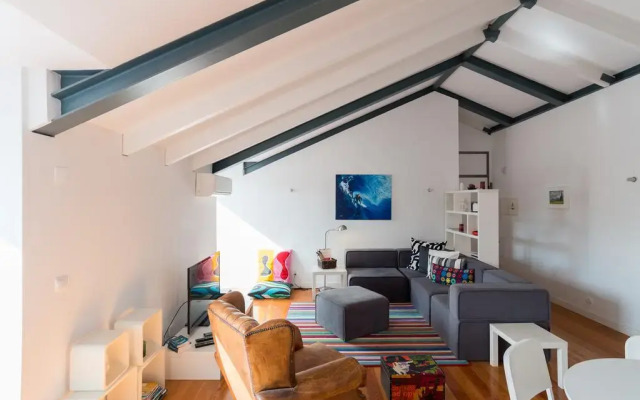 Отель Feels Like Home Bairro Alto Luxus Flat Португалия, Лиссабон - отзывы, цены и фото номеров - забронировать отель Feels Like Home Bairro Alto Luxus Flat онлайн комната для гостей