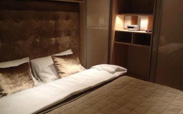 Апартаменты Old Muranow Apartment by WarsawResidence Group комната для гостей