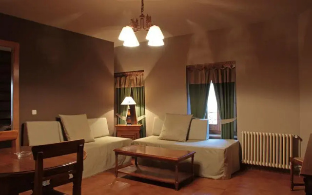 Отель Apartamentos Serrano Испания, Вьельа Э Михаран - отзывы, цены и фото номеров - забронировать отель Apartamentos Serrano онлайн комната для гостей