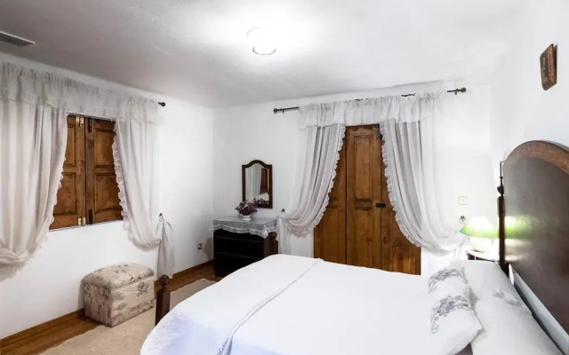 Отель Pingueis House комната для гостей
