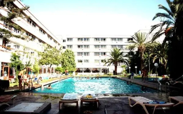 Bahia City Hotel бассейн