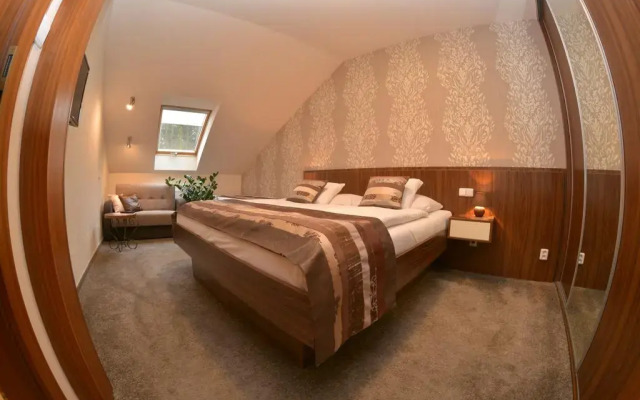 Отель Apartmán Bílá Hora Roudná Пльзень комната для гостей
