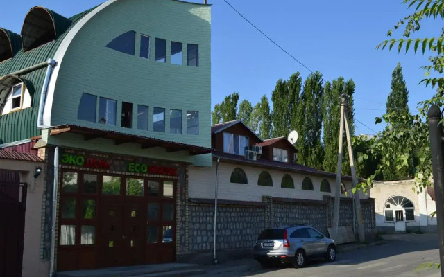Отель Eco House вид на фасад