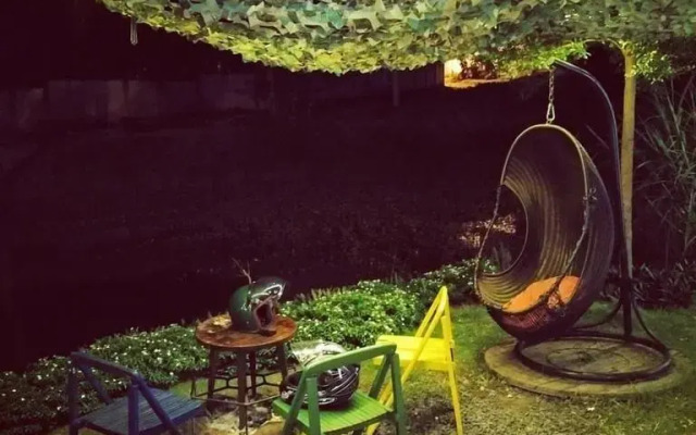 Beezone Hostel