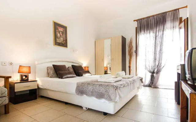 Отель Koviou Holiday Village комната для гостей