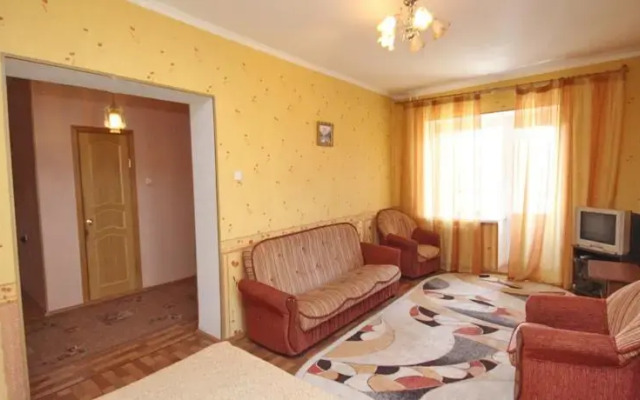 Апартаменты Fletkom Apartments on 50 Let VLKSM Street комната для гостей