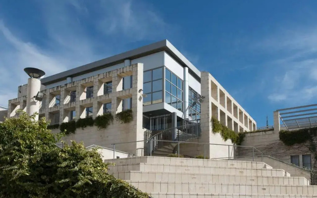 HI Jerusalem – Rabin Hostel Израиль, Иерусалим - отзывы, цены и фото номеров - забронировать отель HI Jerusalem – Rabin Hostel онлайн вид на фасад
