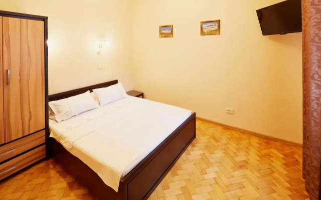 Апартаменты Do Lvova Apartments Львов комната для гостей