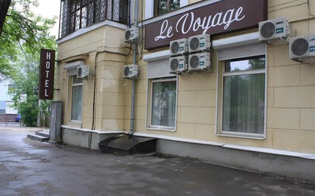 Гостиница Le Voyage вид на фасад