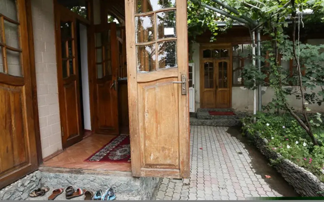 Гостевой дом Lovely home for you вид на фасад