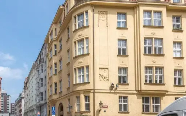 Отель Old Town Beauty вид на фасад