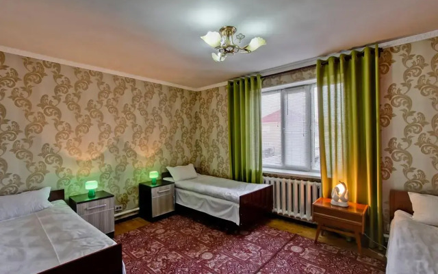 Отель Askar Guesthouse Кыргызстан, Каракол - отзывы, цены и фото номеров - забронировать отель Askar Guesthouse онлайн комната для гостей