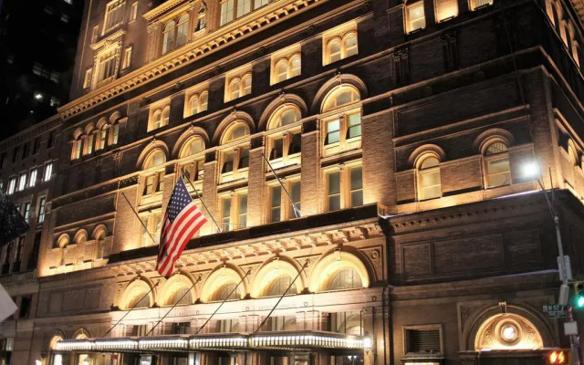 Carnegie Hotel вид на фасад