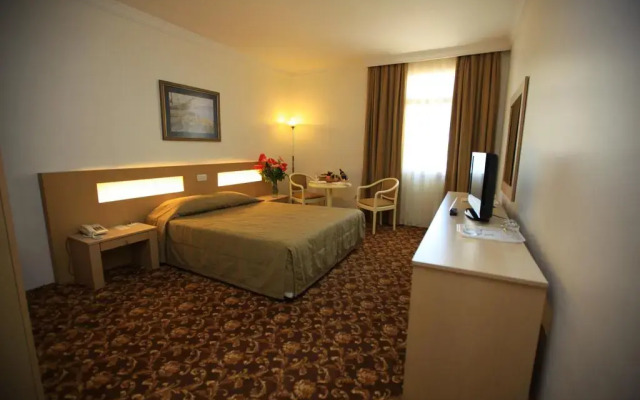 Adora Golf Resort Hotel Турция, Белек - 9 отзывов об отеле, цены и фото номеров - забронировать отель Adora Golf Resort Hotel онлайн комната для гостей