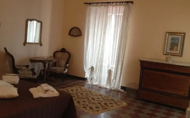 Отель Dimora Storica Palazzo Mayer Фоссачезия комната для гостей