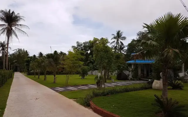 Sam Bai Thao Resort