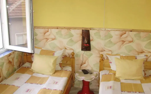 Отель Bonevi Guest House Болгария, Боженци - отзывы, цены и фото номеров - забронировать отель Bonevi Guest House онлайн комната для гостей