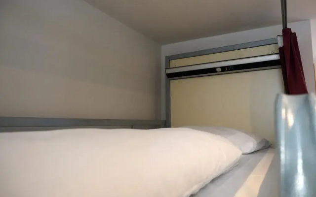 Отель St Christopher's Inn Oasis - London Bridge Великобритания, Лондон - отзывы, цены и фото номеров - забронировать отель St Christopher's Inn Oasis - London Bridge онлайн комната для гостей