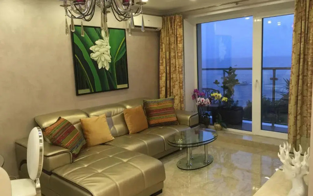 Апартаменты Apartment Chernomorskaya Сочи комната для гостей