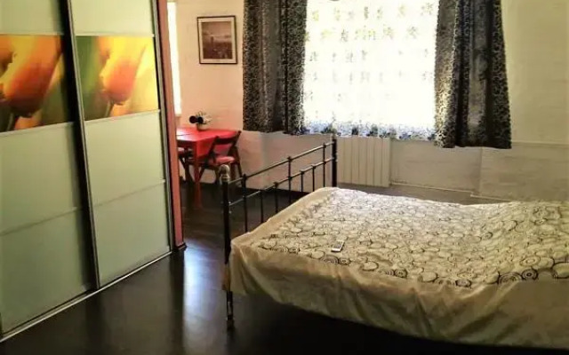 Гостиница Studio Apartment na MOPRA 2 в Иркутске отзывы, цены и фото номеров - забронировать гостиницу Studio Apartment na MOPRA 2 онлайн Иркутск комната для гостей