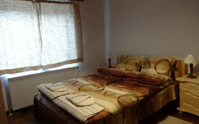 Отель Valkanova House Смолян комната для гостей