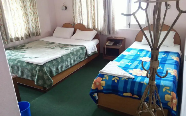 Отель Lakeway Apartments and Rooms Непал, Покхара - отзывы, цены и фото номеров - забронировать отель Lakeway Apartments and Rooms онлайн комната для гостей