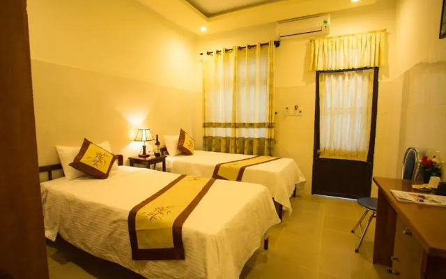 Отель Holy Land Homestay комната для гостей