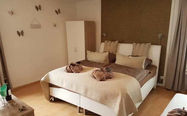 Апартаменты Apartment Cologne City Кёльн комната для гостей