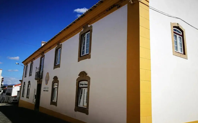 Отель Casa do Peso вид на фасад