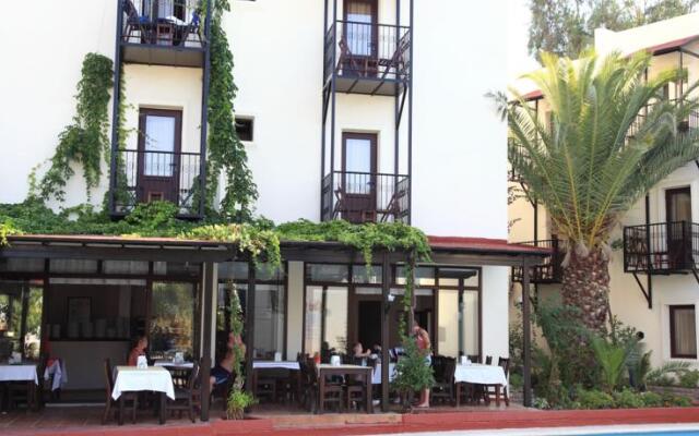 Paloma Hotel 1