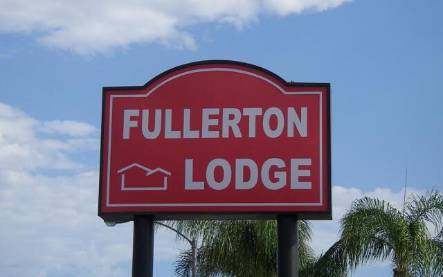 Fullerton Lodge 0