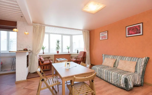 Гостиница "SelimVseh" Apartment at Valeka в Екатеринбурге отзывы, цены и фото номеров - забронировать гостиницу "SelimVseh" Apartment at Valeka онлайн Екатеринбург комната для гостей