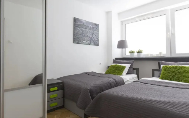 Отель Apartament Świętokrzyska комната для гостей