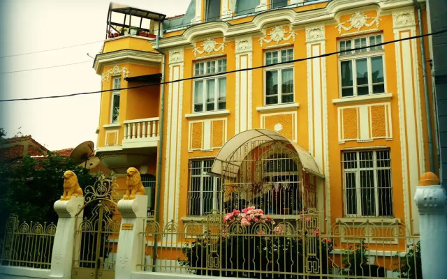 Отель Babinata House вид на фасад