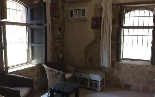 Hotel Attiki вид на фасад