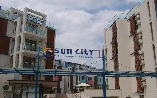 Апартаменты Sun City 1 Holiday Apartments Солнечный берег вид на фасад