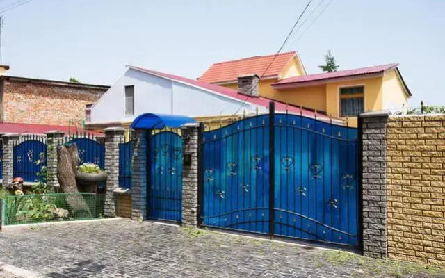 Гостиница Lovely house for Nice Holidays вид на фасад