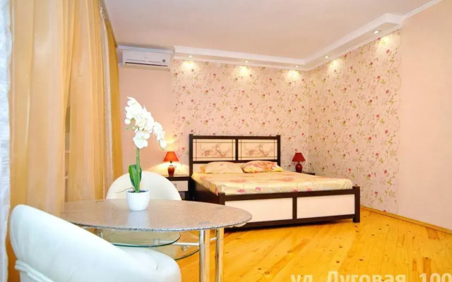 Апартаменты Apartment Lugovaya 100 комната для гостей