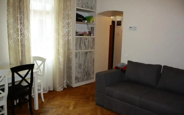 Гостиница Hostel 12 chairs Украина, Львов - отзывы, цены и фото номеров - забронировать гостиницу Hostel 12 chairs онлайн комната для гостей