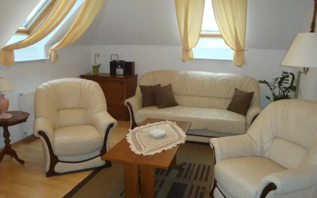 Отель HOLIV Apartman комната для гостей