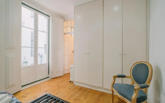 Отель Camoes Deluxe Bairro Alto Португалия, Лиссабон - отзывы, цены и фото номеров - забронировать отель Camoes Deluxe Bairro Alto онлайн комната для гостей