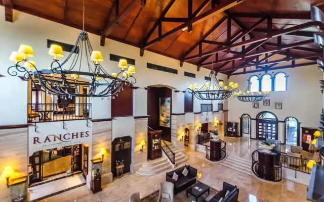 Отель Arabian Ranches Golf Club вид на фасад