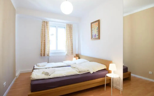 Апартаменты Vienna Central Apartments комната для гостей