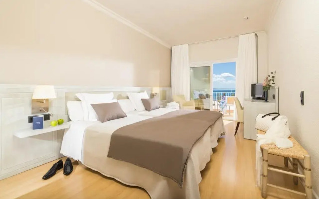 Отель & Spa Terraza Испания, Курорт Росес - 1 отзыв об отеле, цены и фото номеров - забронировать отель & Spa Terraza онлайн комната для гостей